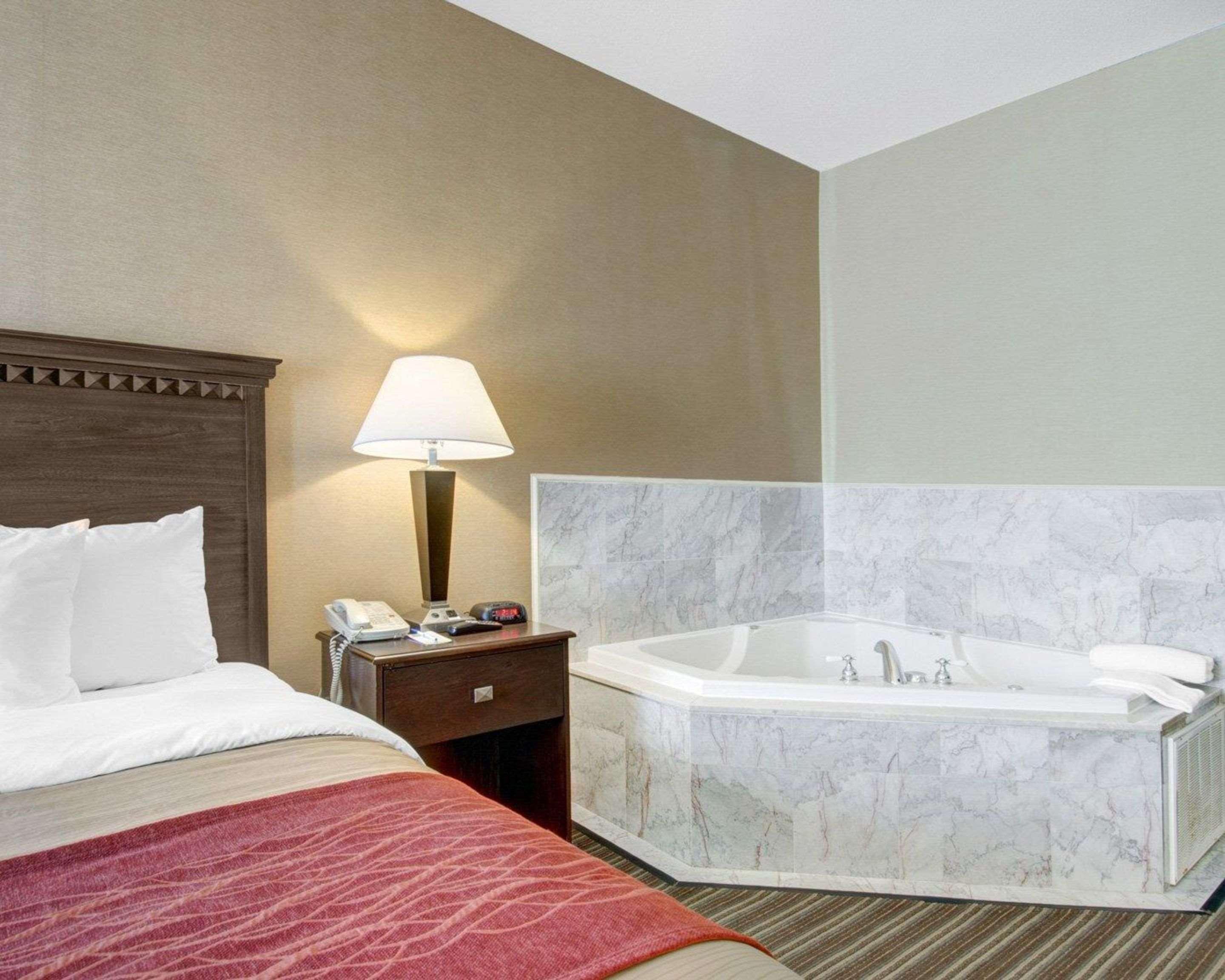 Spark By Hilton Woburn Boston Bagian luar foto
